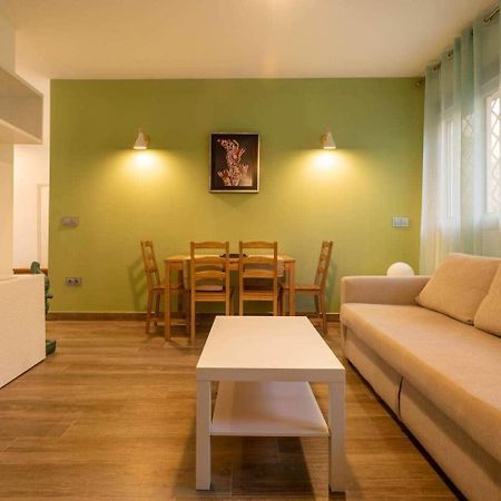 La Pimentera Central Apartments - Con Patio Privado 马尔韦利亚 外观 照片