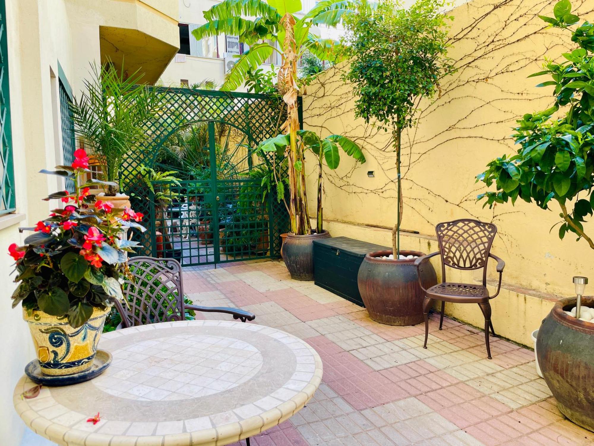 La Pimentera Central Apartments - Con Patio Privado 马尔韦利亚 外观 照片