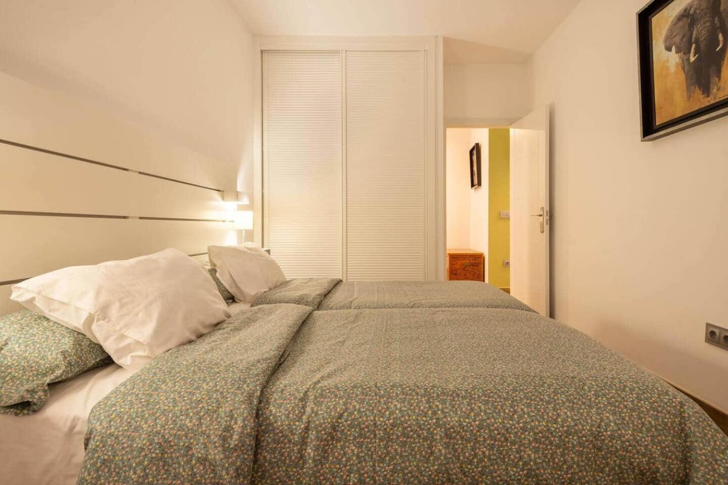 La Pimentera Central Apartments - Con Patio Privado 马尔韦利亚 外观 照片